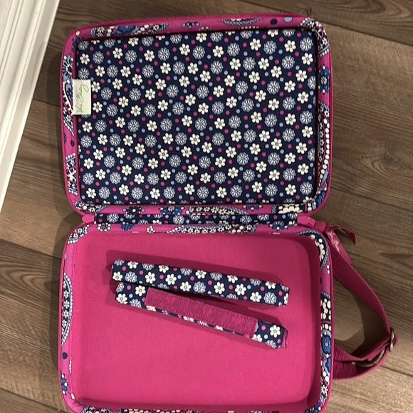 VERA BRADLEY TABLET BAG HARD SIDES TABLET CASE WITH STRAP - Picture 3 of 8